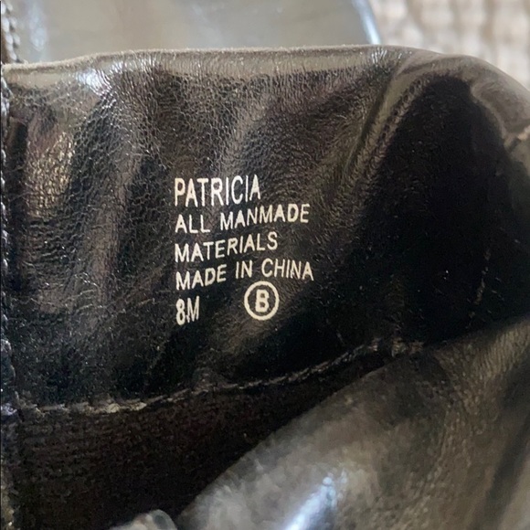 NWOT VIGOSS BLACK BOOTIES Size 8 - Picture 4 of 4